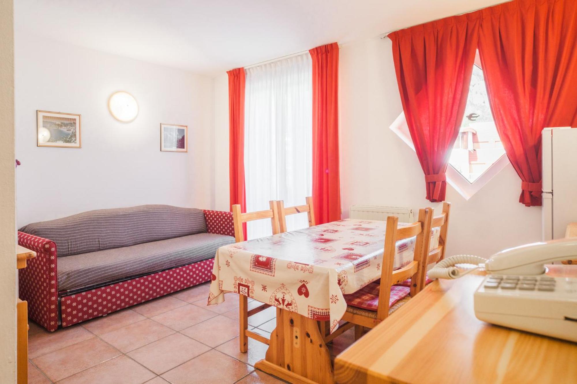 Residence Al Caminetto Molveno Zewnętrze zdjęcie